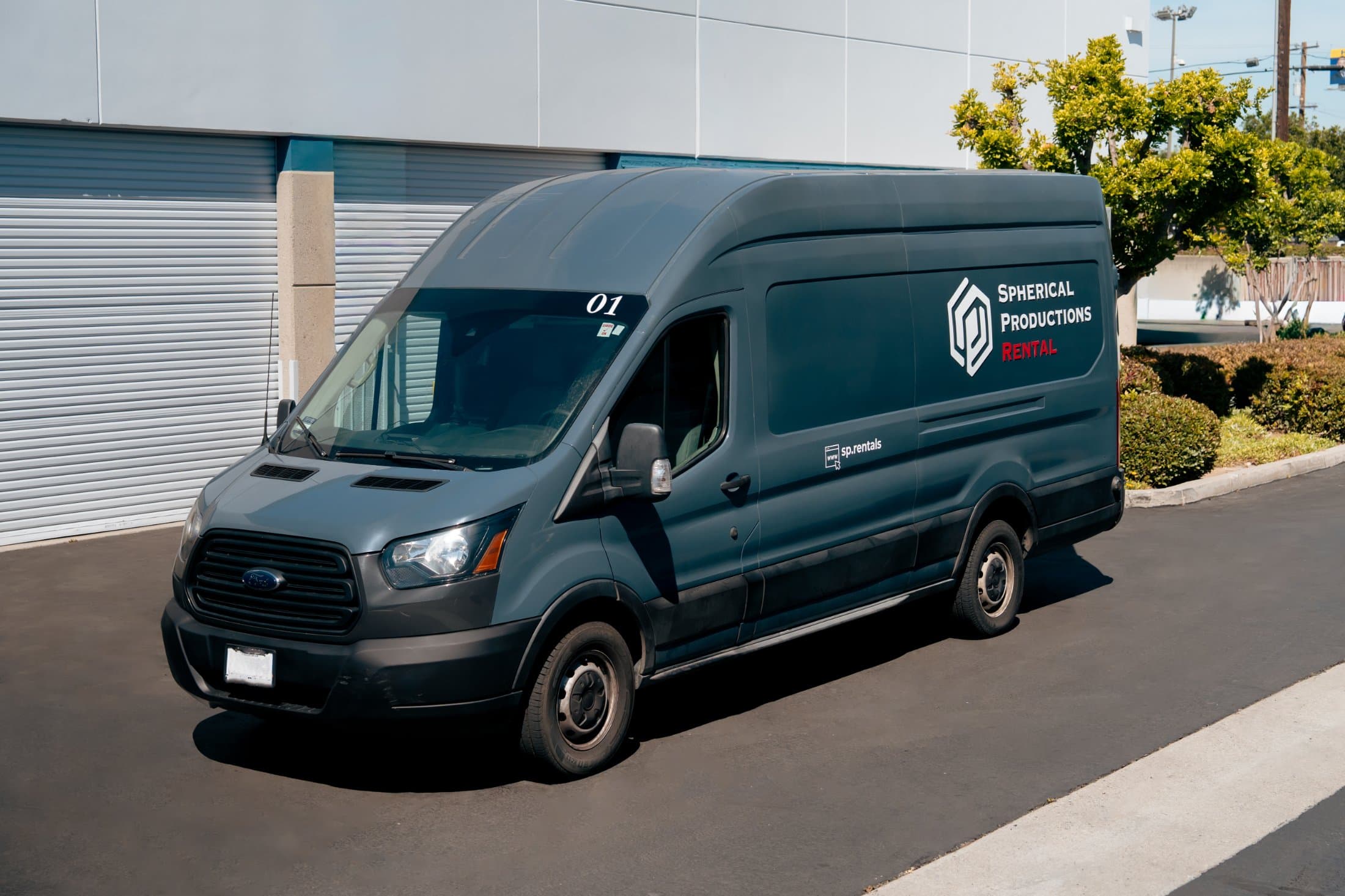 Ford Transit 250 High Roof EXT — Blue