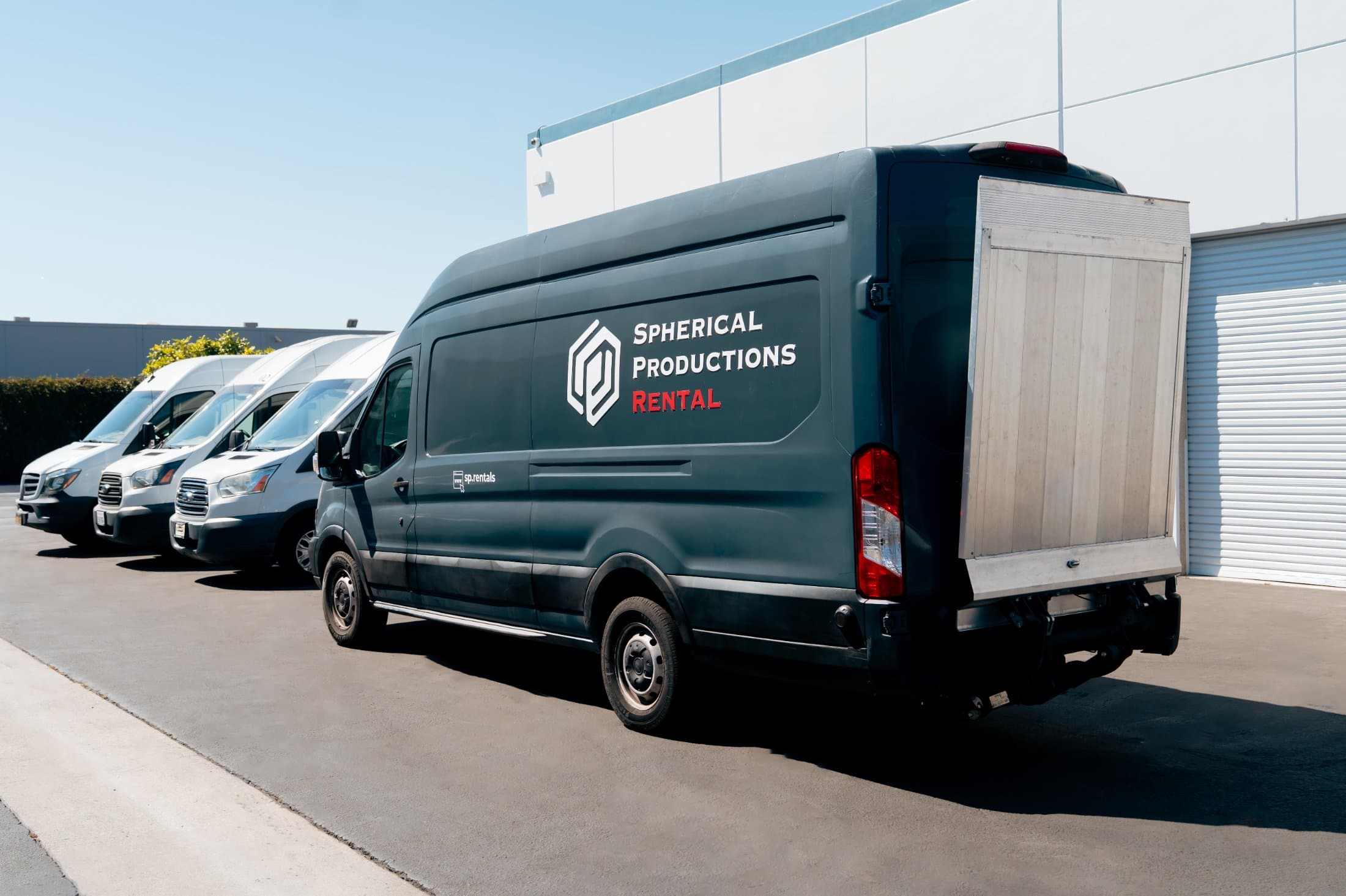 Ford Transit 250 High Roof EXT — Blue