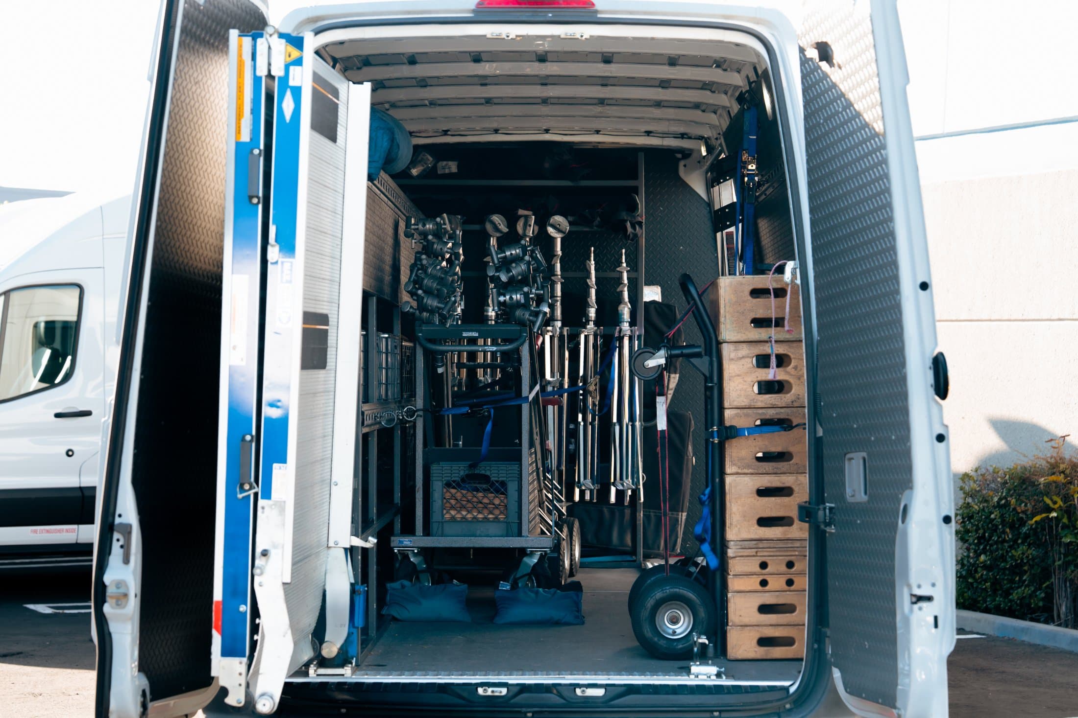 Mercedes Benz Sprinter 2500 High Roof EXT — White